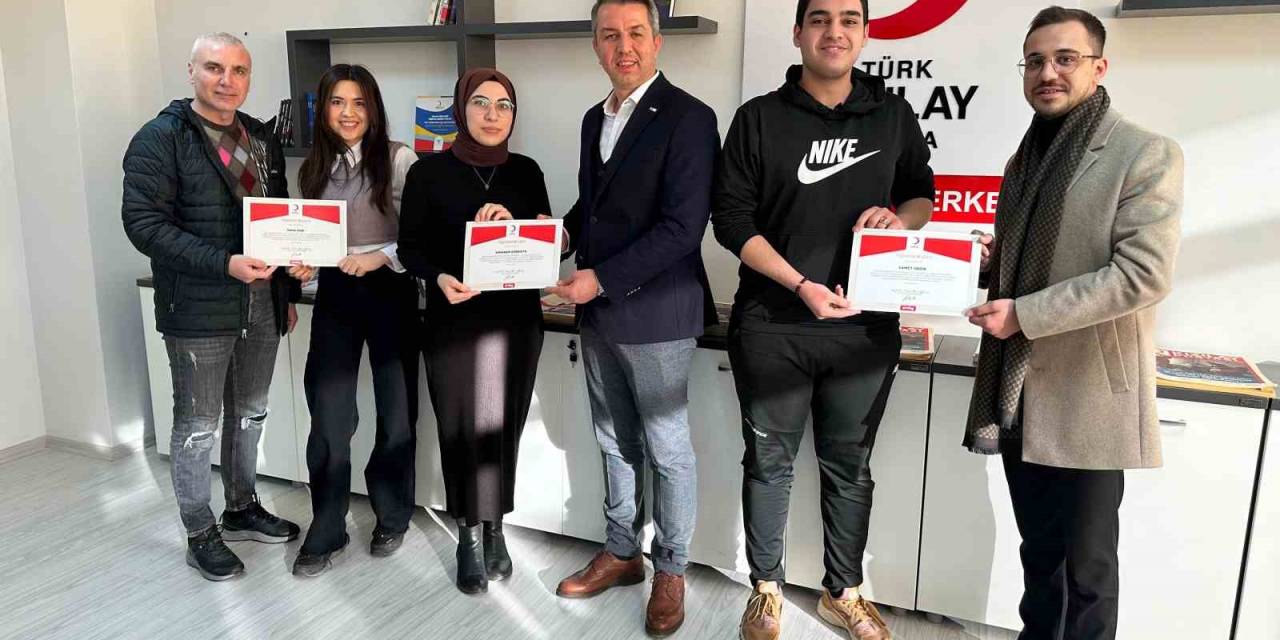 Kızılay’dan Gönüllülere Teşekkür Belgesi