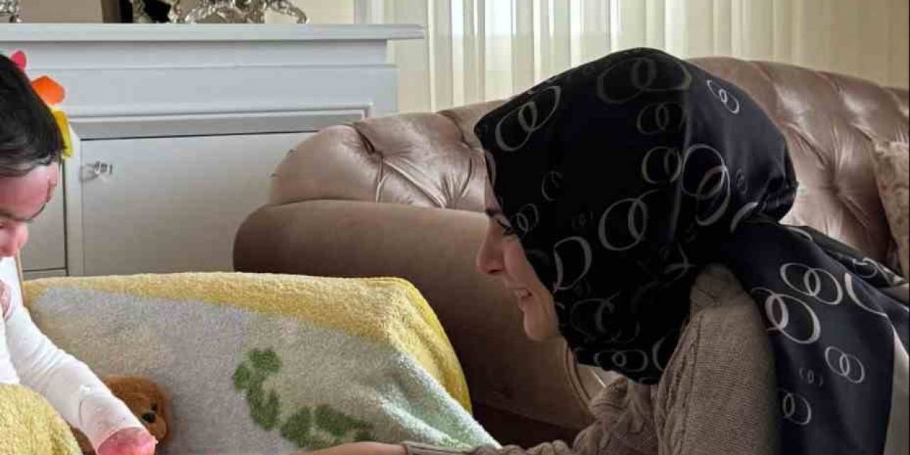 Bakan Göktaş’tan ‘Kelebek Hastası’ Ayaz’a Sürpriz Ziyaret