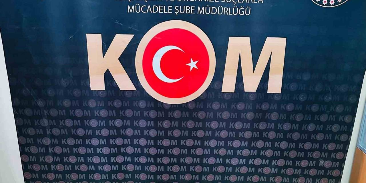 Durdurulan Araçtan Silah Çıktı