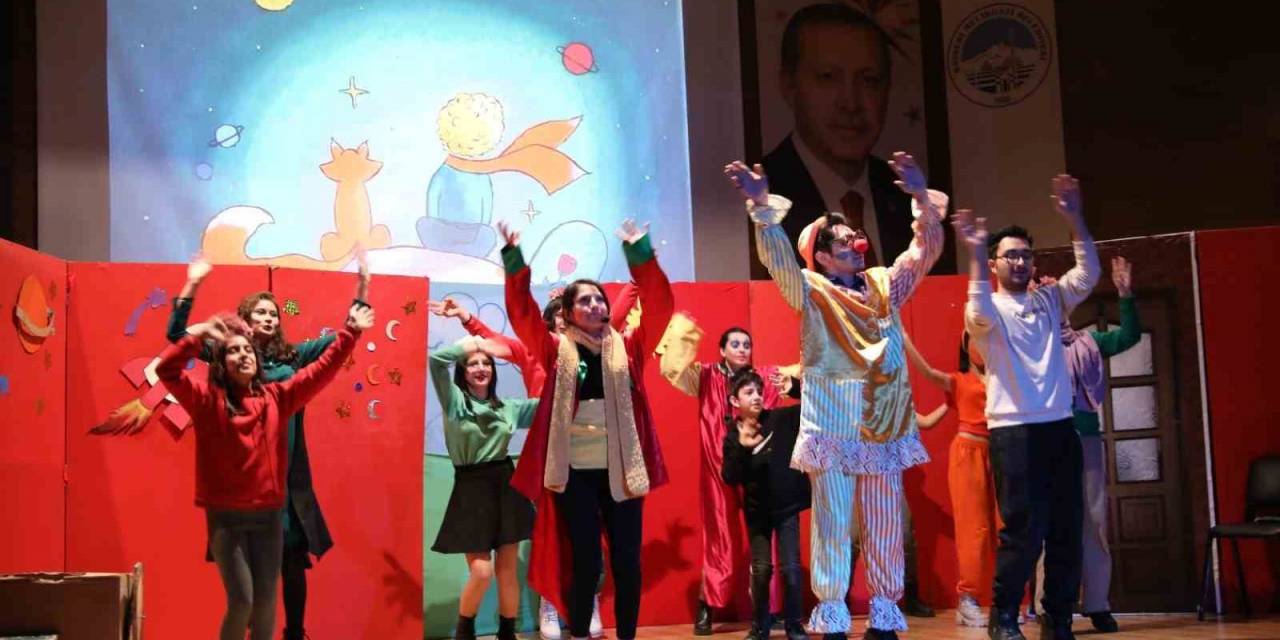Melikgazi’den Minik Öğrencilere Tiyatro Oyunu