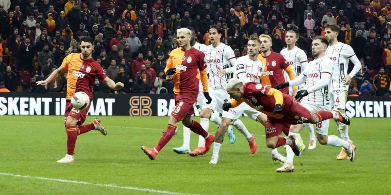 Trendyol Süper Lig: Galatasaray: 0 - Gaziantep Fk: 1 (İlk Yarı)