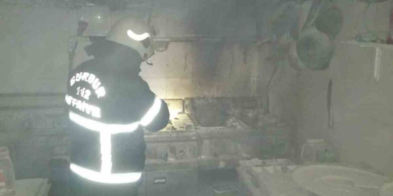 Burdur’da Kafede Yangın Paniği