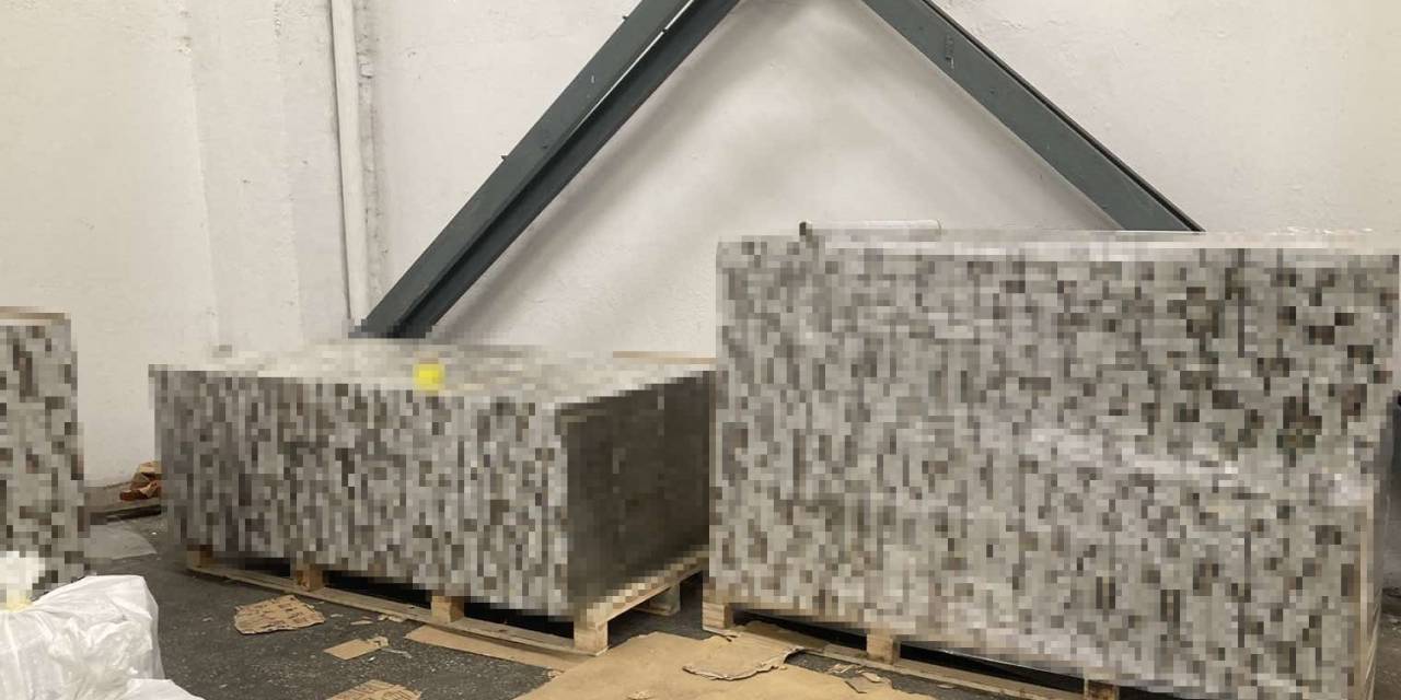 Mobilyalar Arasına Gizlenen 53 Bin 970 Paket Kaçak Sigara Bulundu