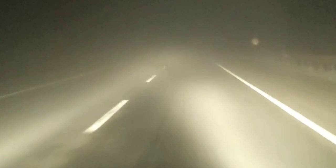 Erzurum’da Yoğun Sis Hava Trafiğini Olumsuz Etkiledi, Uçaklar İniş Yapamadı