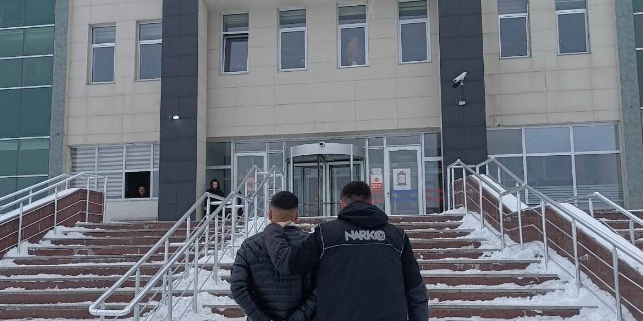 Kars’ta 12 Cezası Olan 1 Kişi Yakalandı