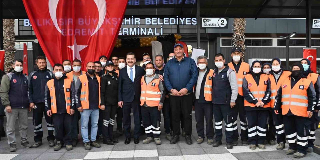 Balıkesir Büyükşehir Belediyesi İlçelerde Yetersiz Olan Terminalleri Bir Bir Yeniliyor