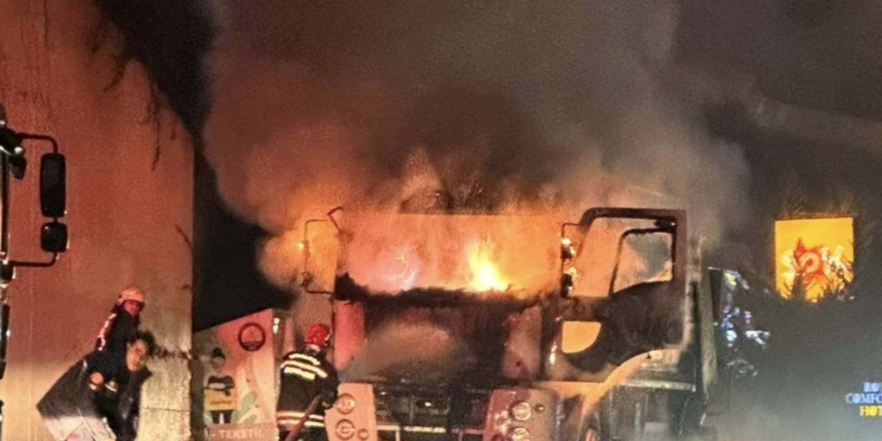 Trabzon Büyükşehir Belediyesi İtfaiyesi 2023 Yılında 2 Bin 20 Yangına Müdahale Etti