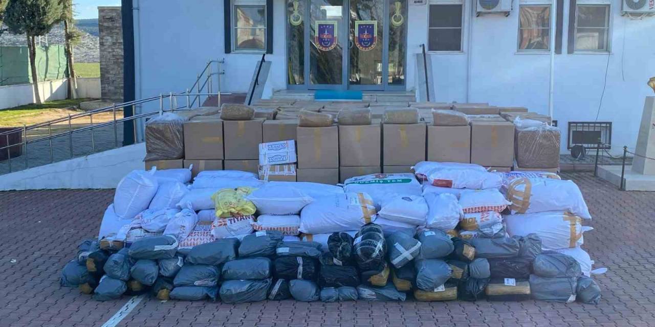 Çobanlar Çetesinin Firari Üyesi Kargo Aracında Yakalandı