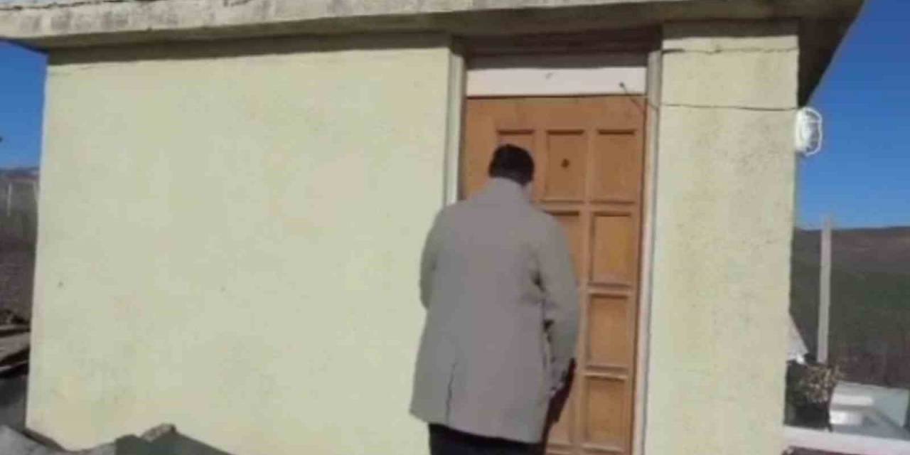 Evine 8’inci Kez Hırsız Giren Ev Sahibi: "Hırsızlar Çalıyor Biz Alıyoruz"