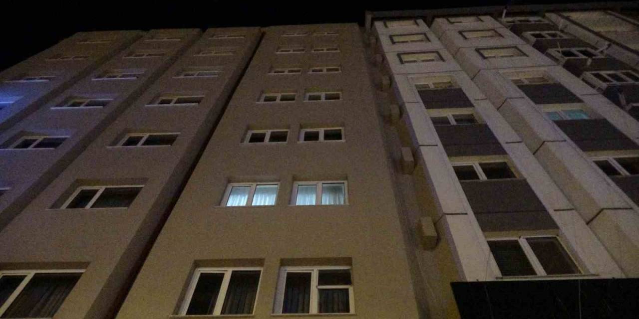 22 Yaşındaki Genç, Otel Odasında Ölü Bulundu