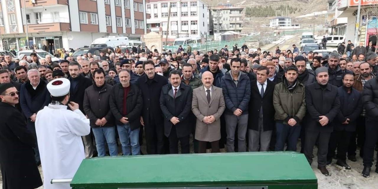 Evinde Ölü Bulunan İl Genel Meclis Üyesi Son Yolculuğuna Uğurlandı