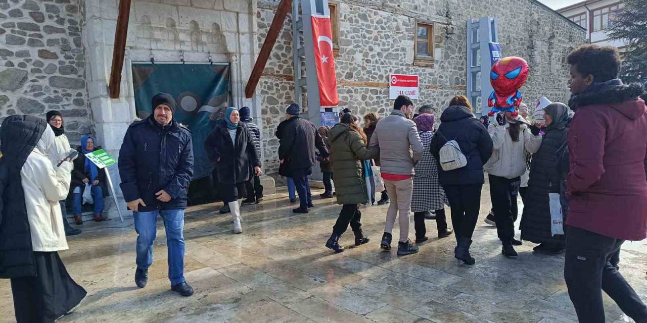 Tarihi Ulu Cami Sucuk Festivalinde De Yoğun İlgi Gördü