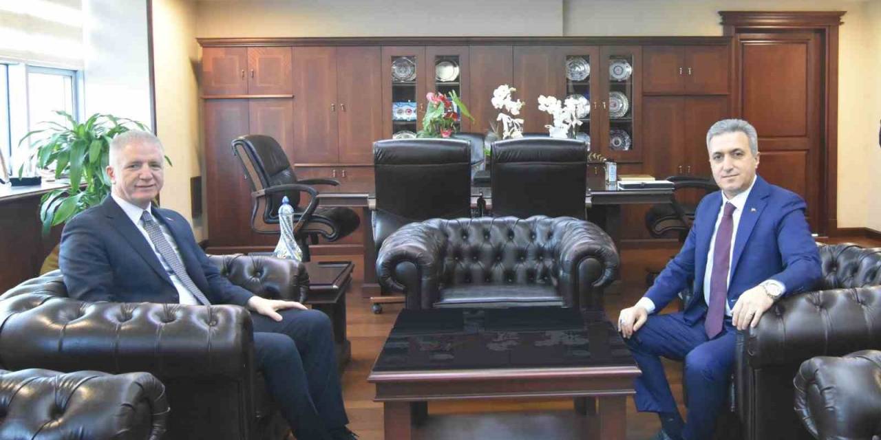 Vali Gül’den Başsavcı Zafer Koç’a Hayırlı Olsun Ziyareti