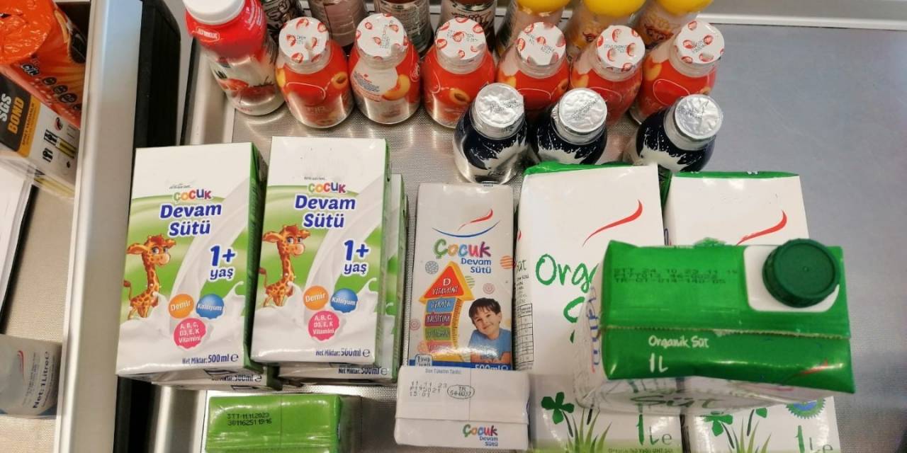 Marketin Raflarından Son Kullanma Tarihi Geçmiş Süt Ürünleri Çıktı