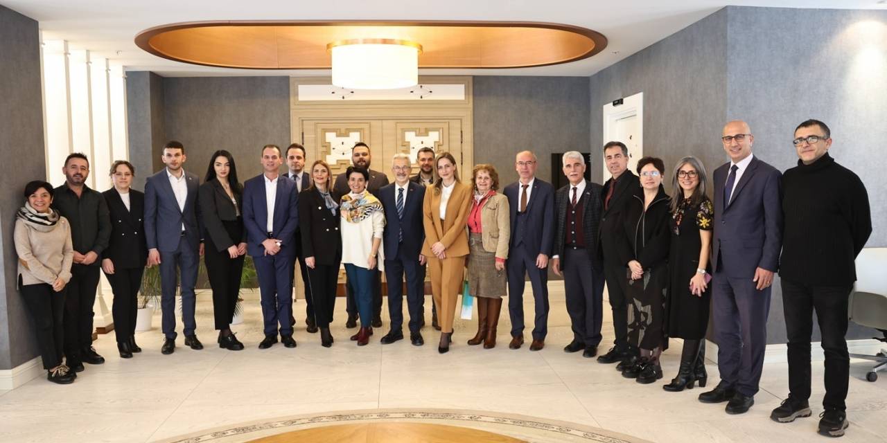 Peja Belediyesi’nde Kardeş Kent Nilüfer’e Ziyaret