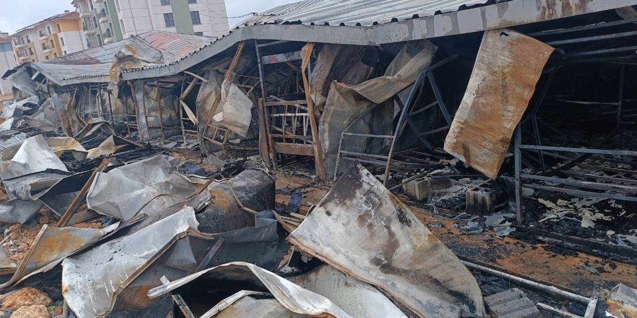 Elektrikli Isıtıcı Devrildi, Akıma Kapılan İşçi Hayatını Kaybetti