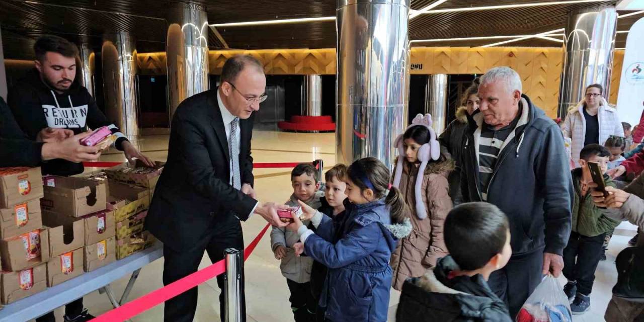 Pamukkale Belediyesi’nin Sömestri Sürprizine Çocuklar Akın Etti