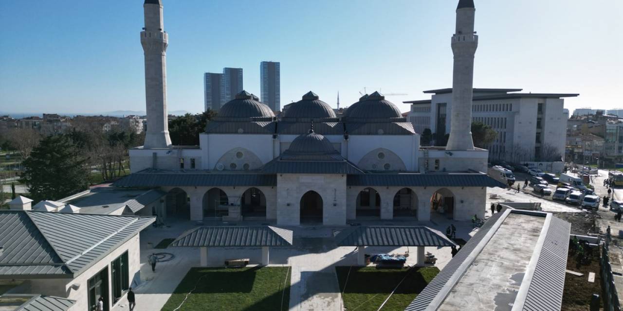 Zeytinburnu Yeni Eserler Kazanmaya Devam Ediyor