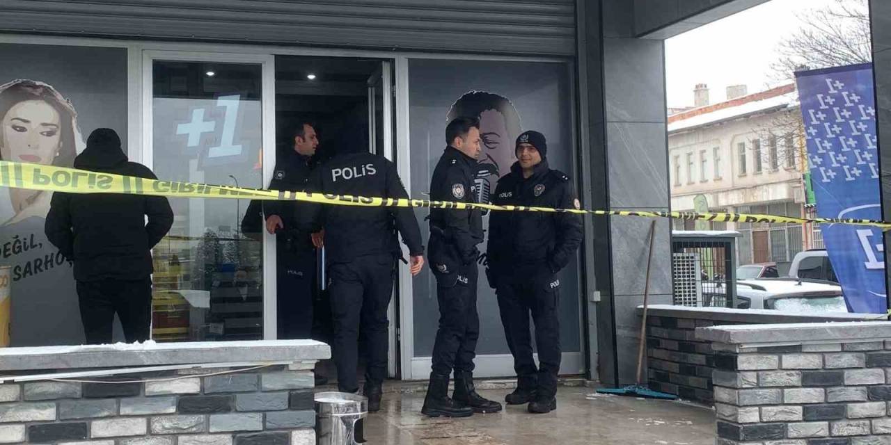 Karaman’da 24 Yaşındaki Genç İş Yerinde Ölü Olarak Bulundu