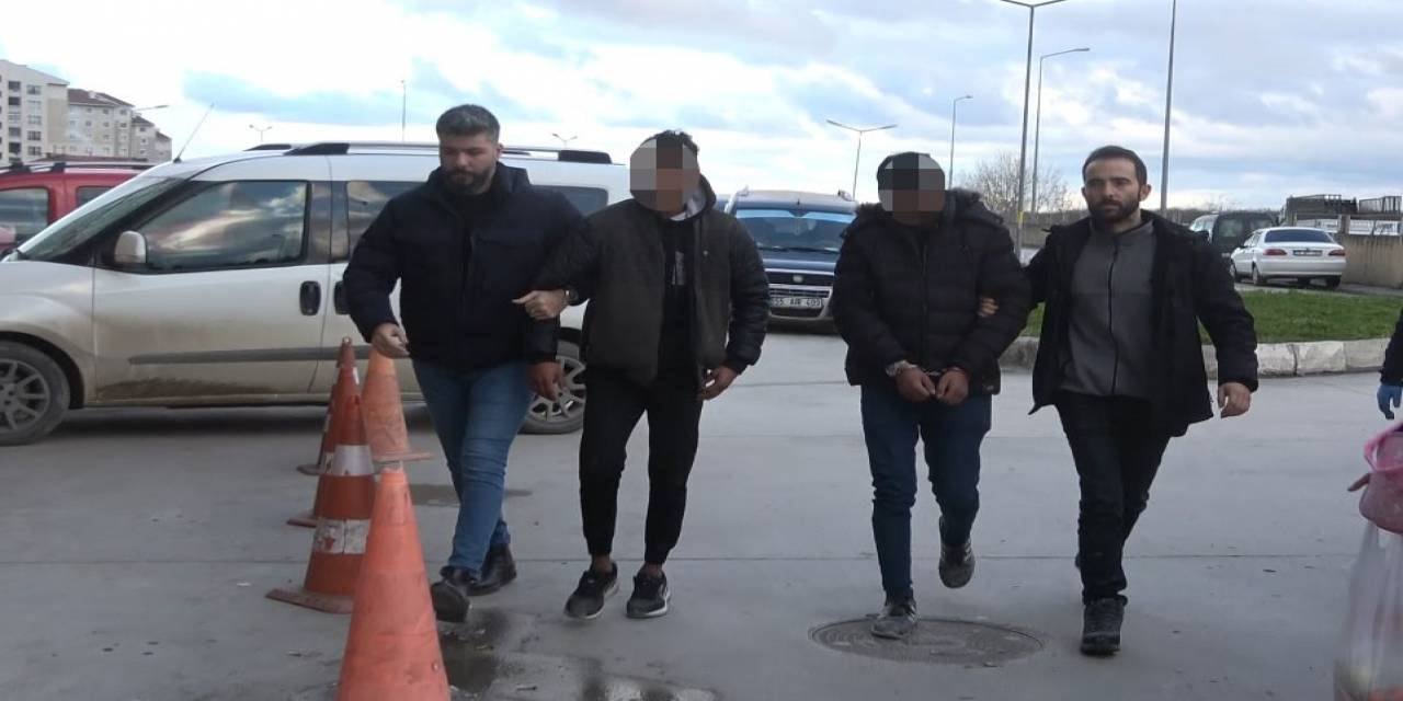 Ayakkabı Hırsızları Yakalandı