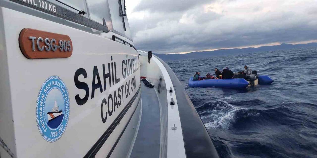 Ayvacık’ta 38 Kaçak Göçmen Kurtarıldı