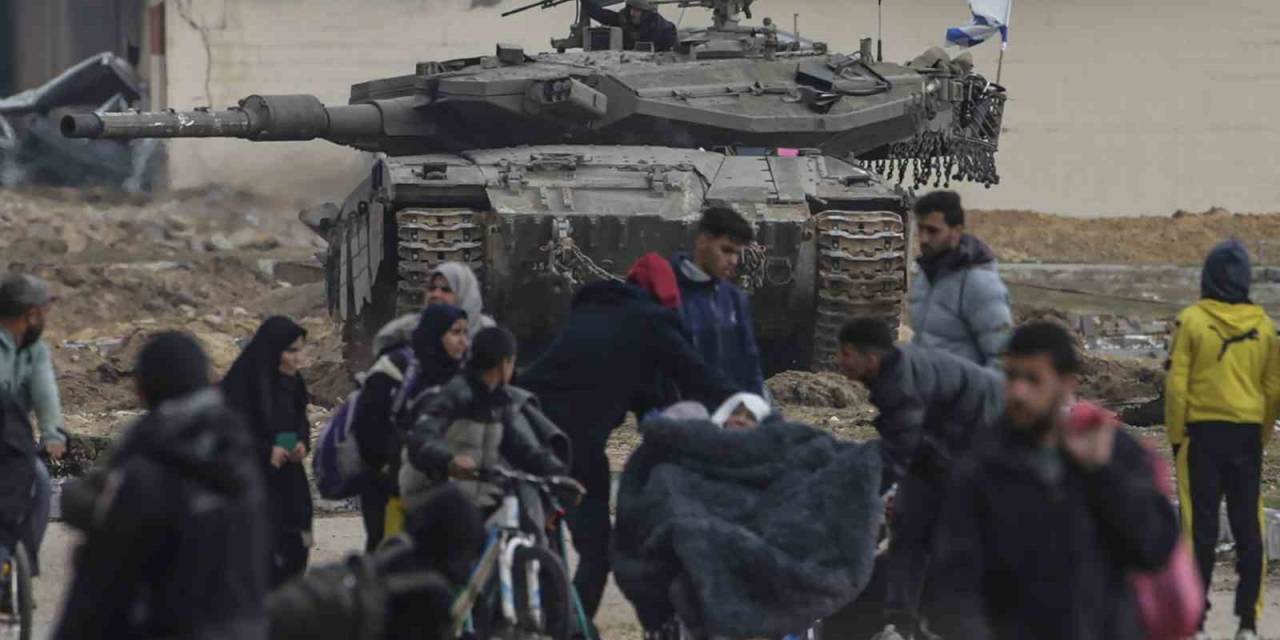 Gazze’de Bir Okulda Elleri Ve Gözleri Bağlı 30 Filistinlinin Cesedine Ulaşıldı