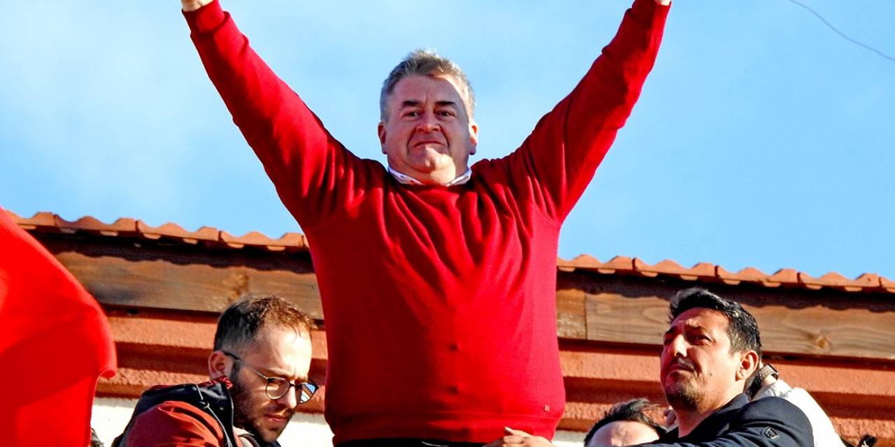 Chp’li Çeşme Belediye Başkanından Aday Tepkisi: "Bizi 6 Okumuzdan Ayrılmak Zorunda Bırakmayın"