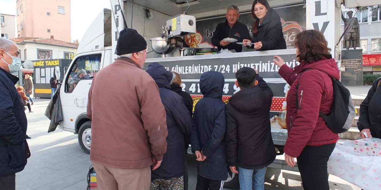 Burhaniye’de Kimse Aç Kalmıyor