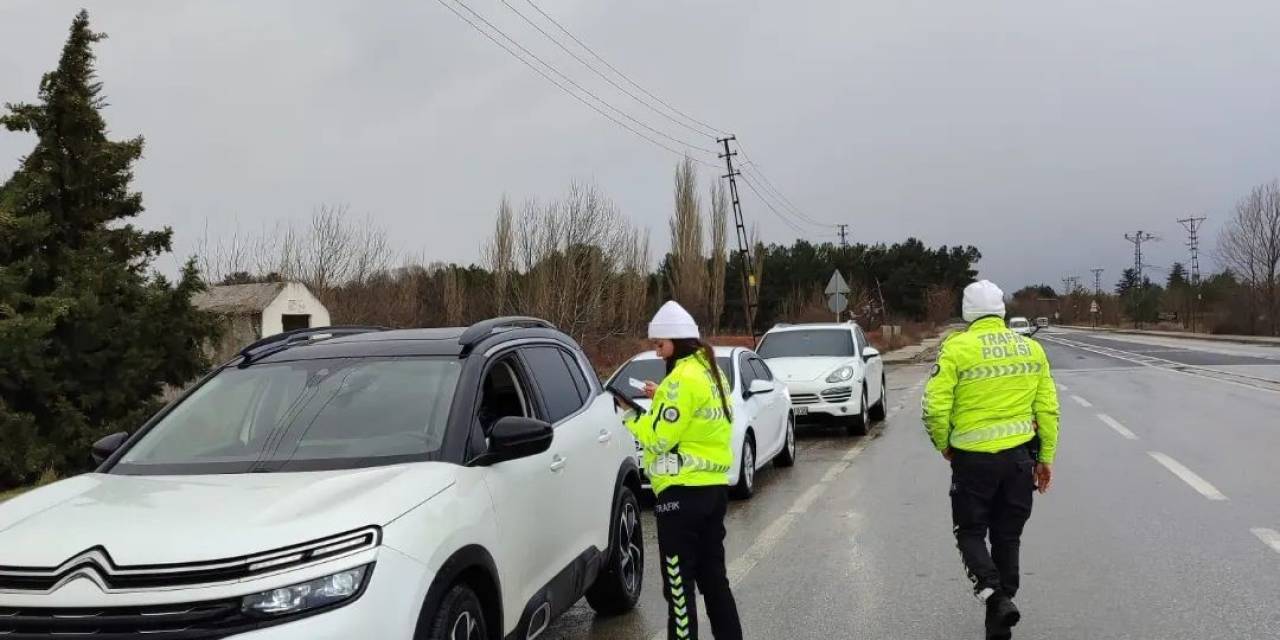 Kırklareli’nde Trafik Denetimi: 17 Araç Trafikten Men Edildi