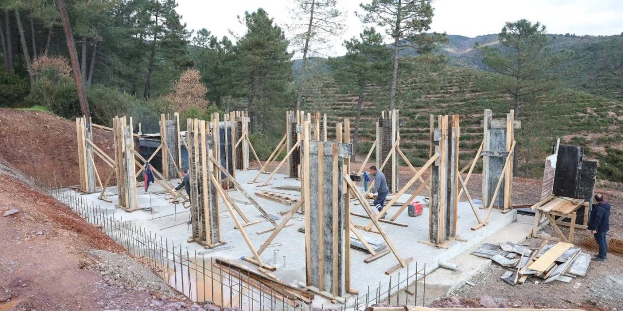 Derince’de Kedi Ve Köpek Mamalarını Artık Belediye Üretecek