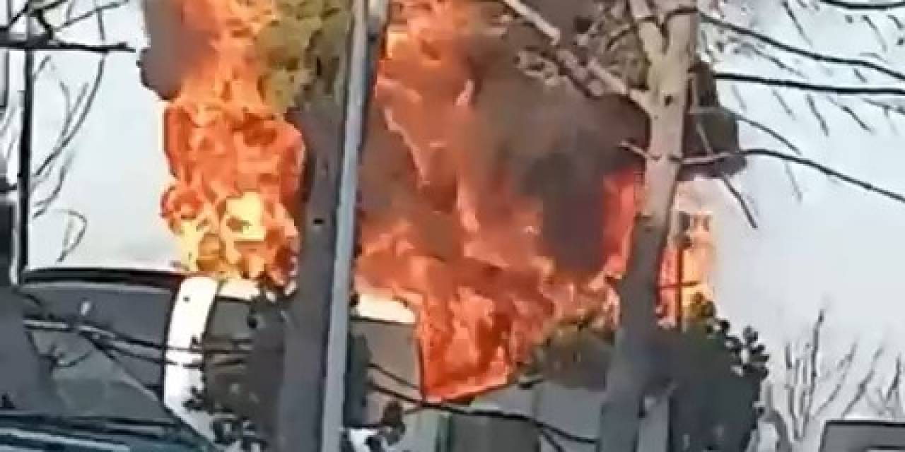 Bursa’da Park Halindeki Otobüs Alev Alev Yandı