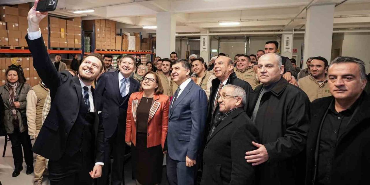 Şahin İle Fadıloğlu, Esnaf Ve İşçilerle Bir Araya Geldi