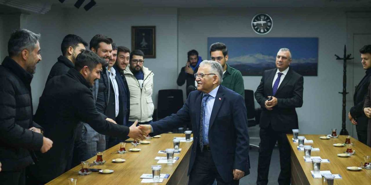 Başkan Büyükkılıç, Oto Galericiler Sitesi Yönetimini Ağırladı