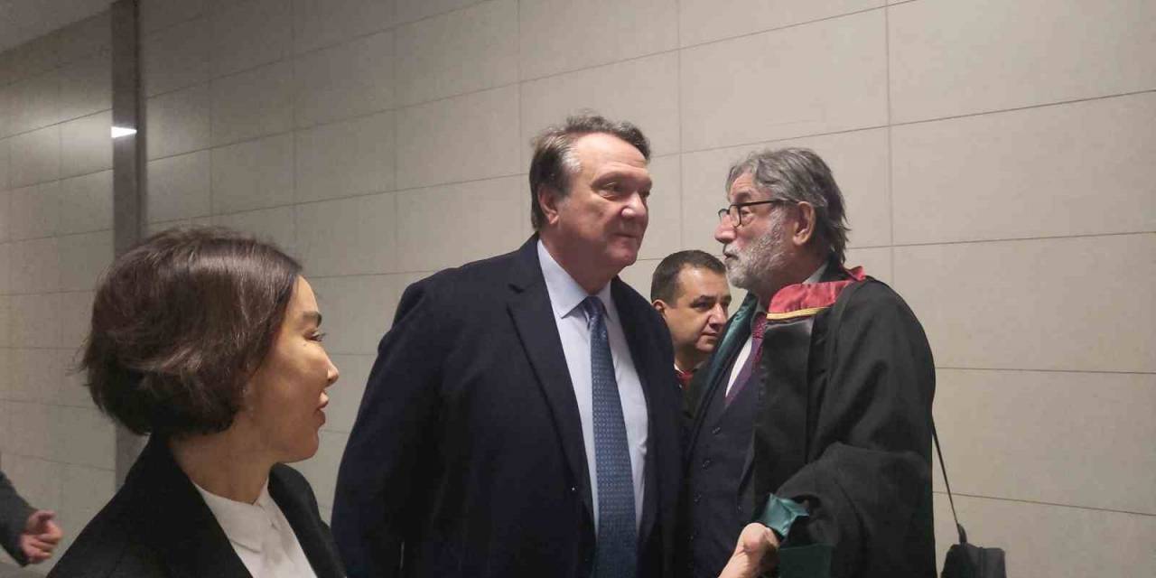 Çarşı Davasına İzleyici Olarak Katılan Bjk Başkanı Hasan Arat: "inşallah Bir An Önce Biter’’