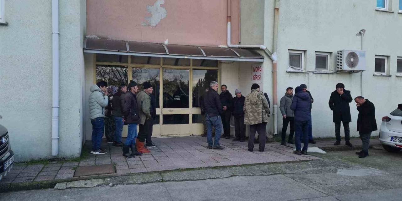 Jandarma, Metrelerce Karda Kayıp Adamın İzini Sürdü