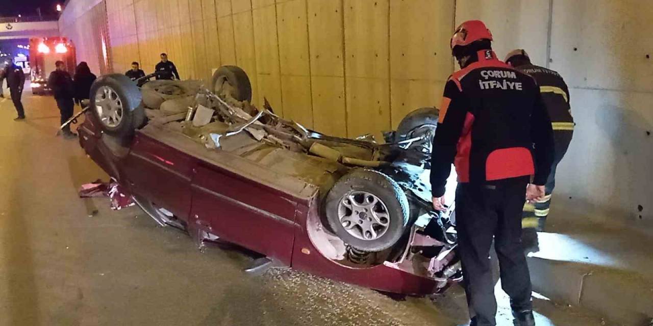 Kontrolden Çıkan Otomobil Karşı Şeritteki Araca Çarpıp Takla Attı: 1 Ölü, 3 Yaralı