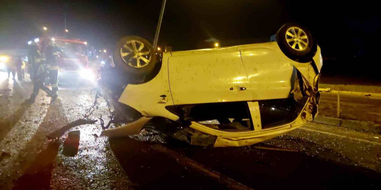 Kontrolden Çıkan Araç Metrelerce Savruldu: 1 Yaralı