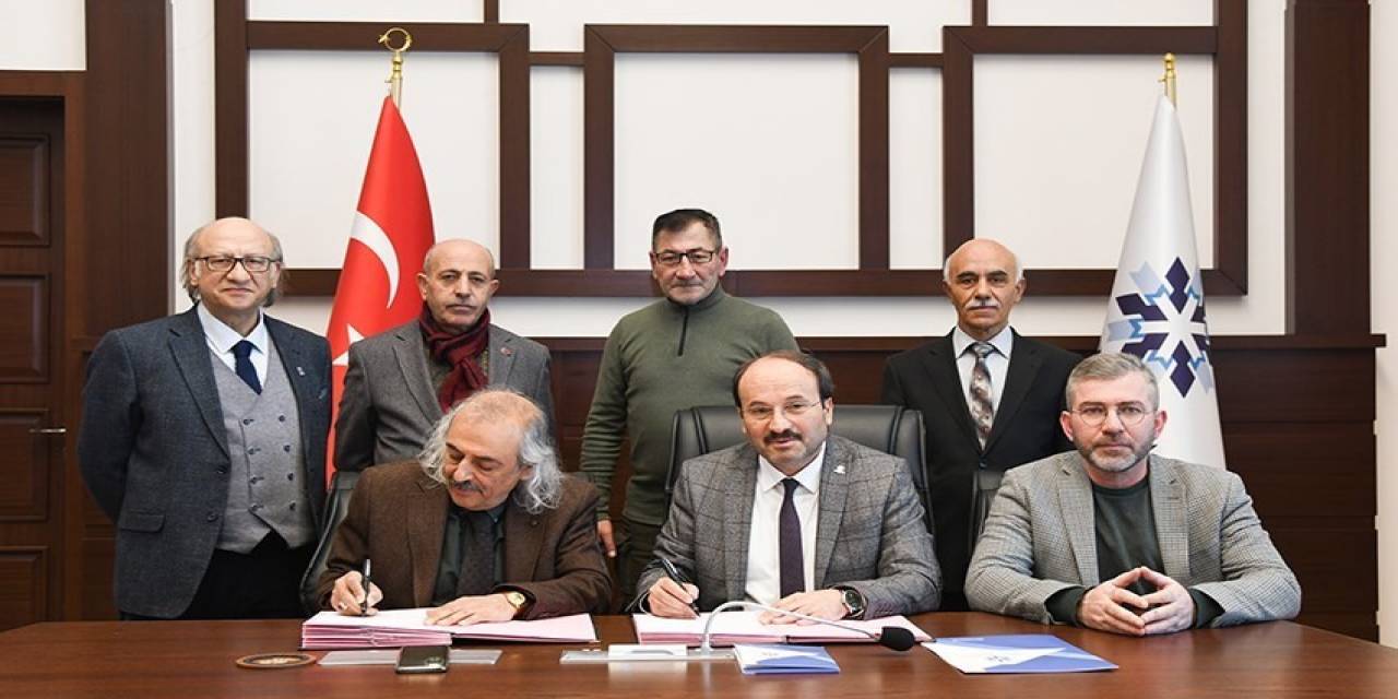 Erzurum Tarih Derneği Arşivi Erşa’ya Bağışlandı