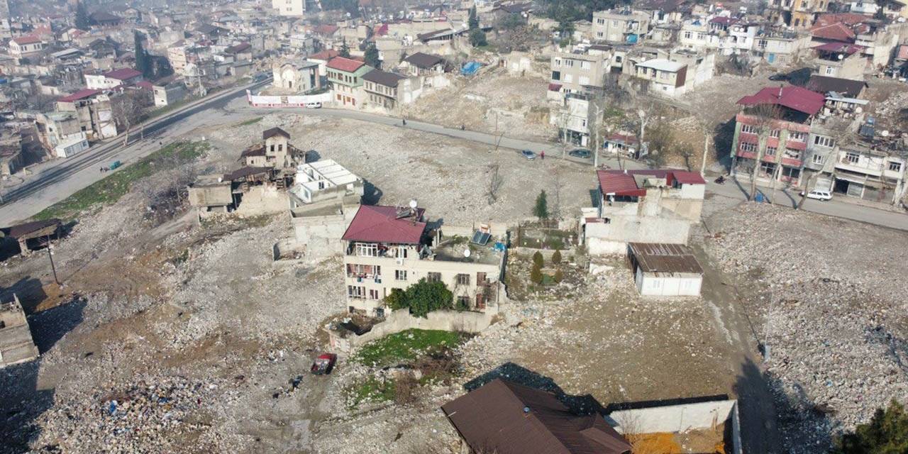 Tarihi Maraş’ın Merkezi Kuyucak’ın Büyük Bölümü Boş Arsaya Döndü