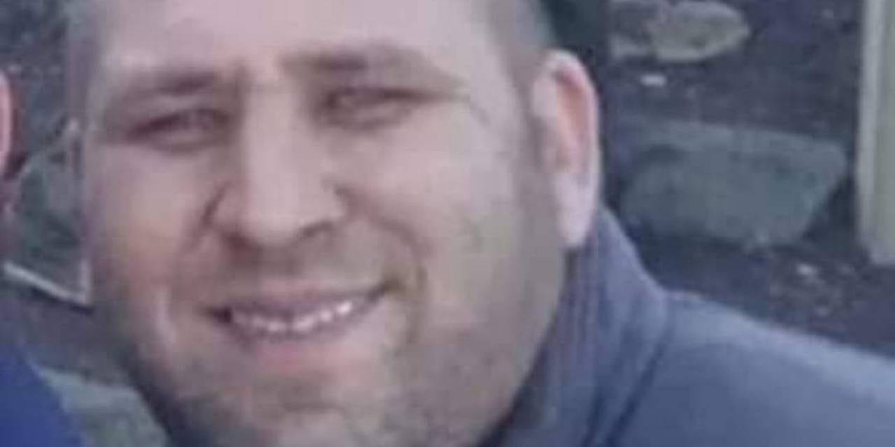 Genç Öğretmen Kalbine Yenik Düştü