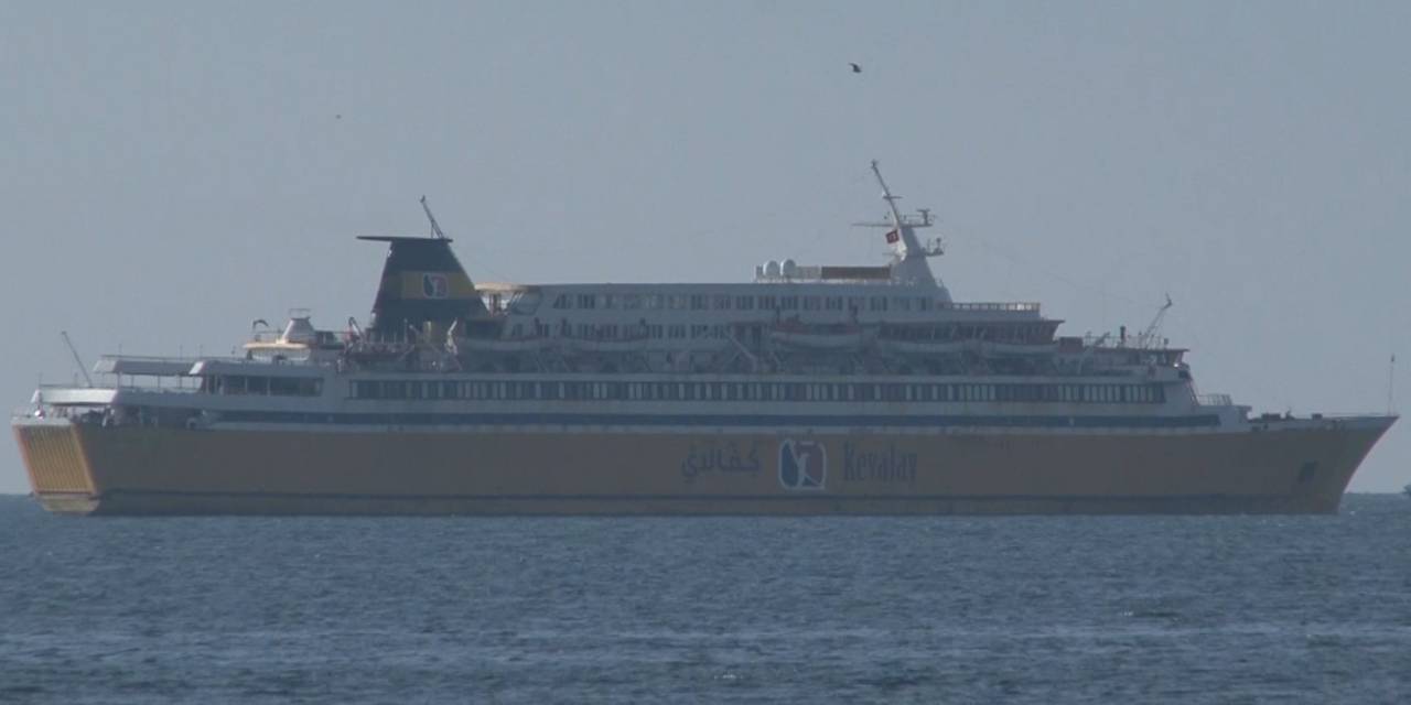 İstanbul Boğazı’nda 2 Gemi Çarpıştı