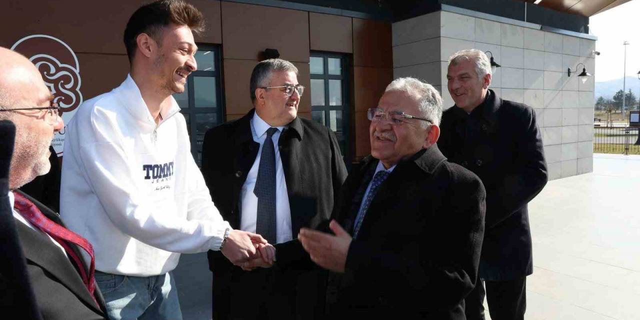 Başkan Büyükkılıç, Üniversite Rektörleri İle Buluştu