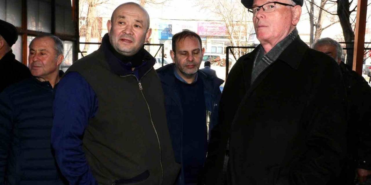 Odunpazarı Belediye Başkanı Kazım Kurt Teksan’da Yanan Fabrikaya Geçmiş Olsun Ziyareti