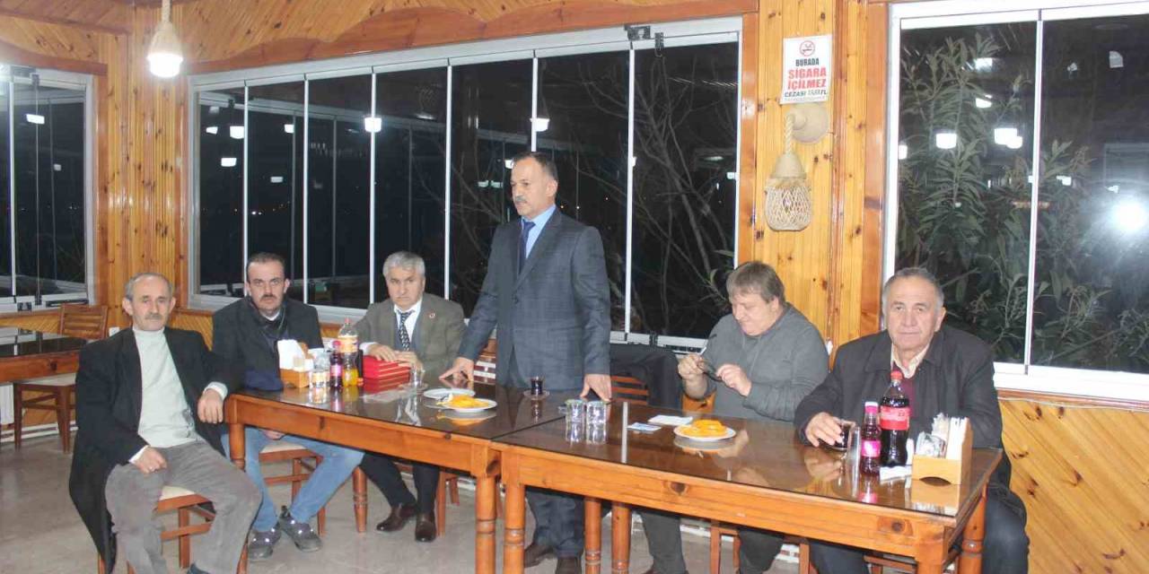 Türkeli Muhtarlar Derneği’nden Veda Yemeği