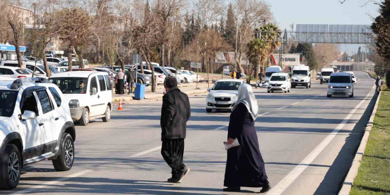 Vatandaşlar Ölüm Yoluna Çare İstiyor