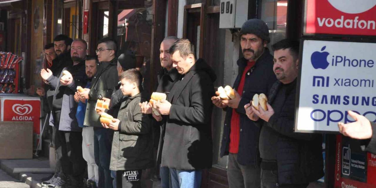 Asırlık Geleneğe Katılmak İçin İstanbul’dan Mudurnu’ya Geldiler