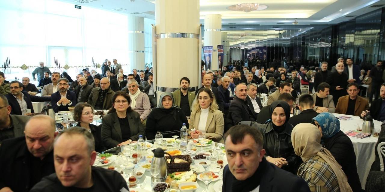 Ak Parti İbb Başkan Adayı Murat Kurum Çekmeköy’de