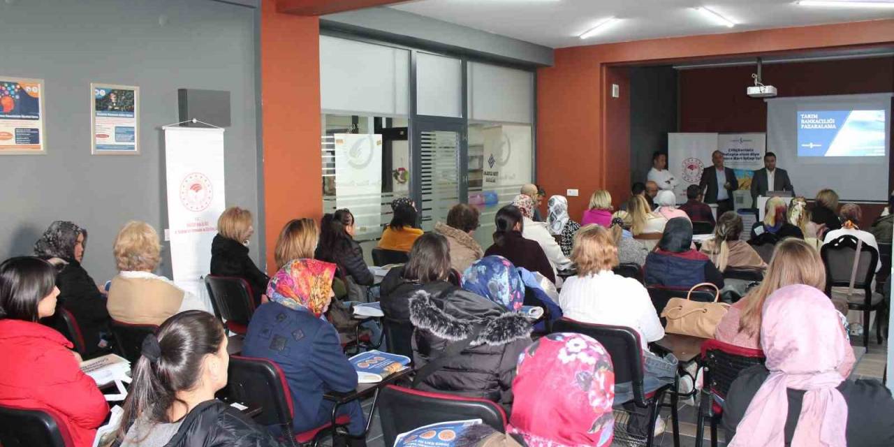 Çiftçi Ve Girişimci Kadınlar Bilgilendirildi