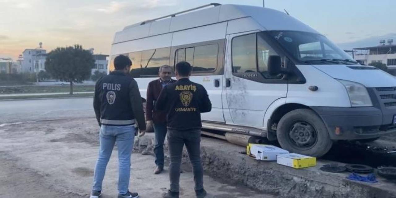 Evi Soymaya Gelen Hırsız, Değerli Eşya Bulamayınca Aldığı Anahtarla Minibüsü Çaldı