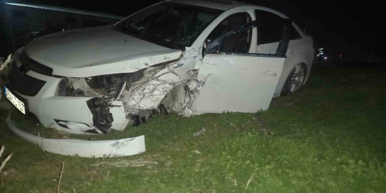 Manisa’da Otomobil Ve Minibüs Çarpıştı: 5 Yaralı